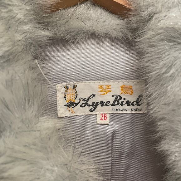 Lyre Bird Vintage Faux Fur Coat | Gray Silver Plush Swing Jacket, Hook Closures - Picture 5 of 9